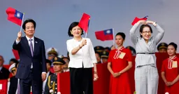 赖清德主持国庆典礼强调不放弃两岸对话